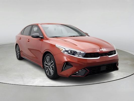 2022 Kia Forte GT-Line photo 2