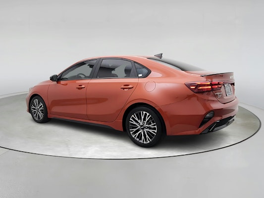 2022 Kia Forte GT-Line photo 6