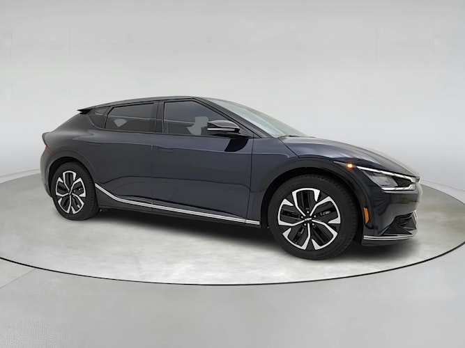 2023 Kia EV6 Wind photo 2